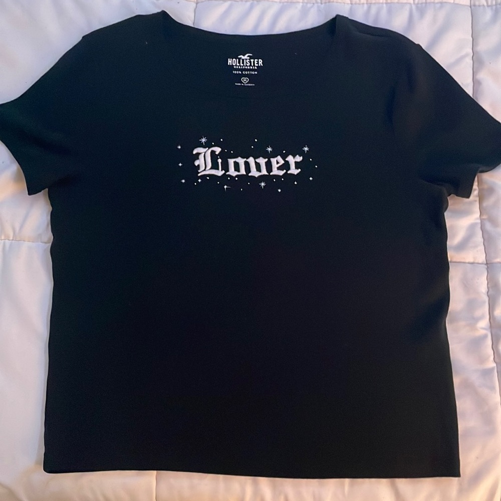 black crop tee